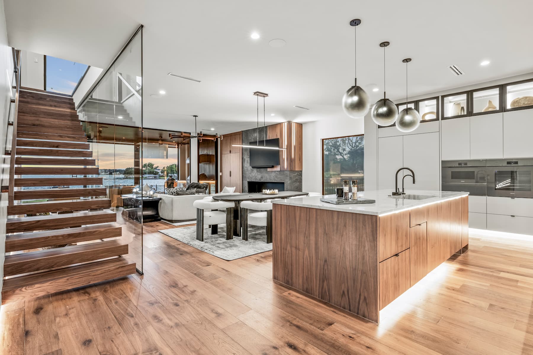 LAKEFRONT LUXE ON LBJ | Design Visions | Austin | Fredricksburg | Home ...